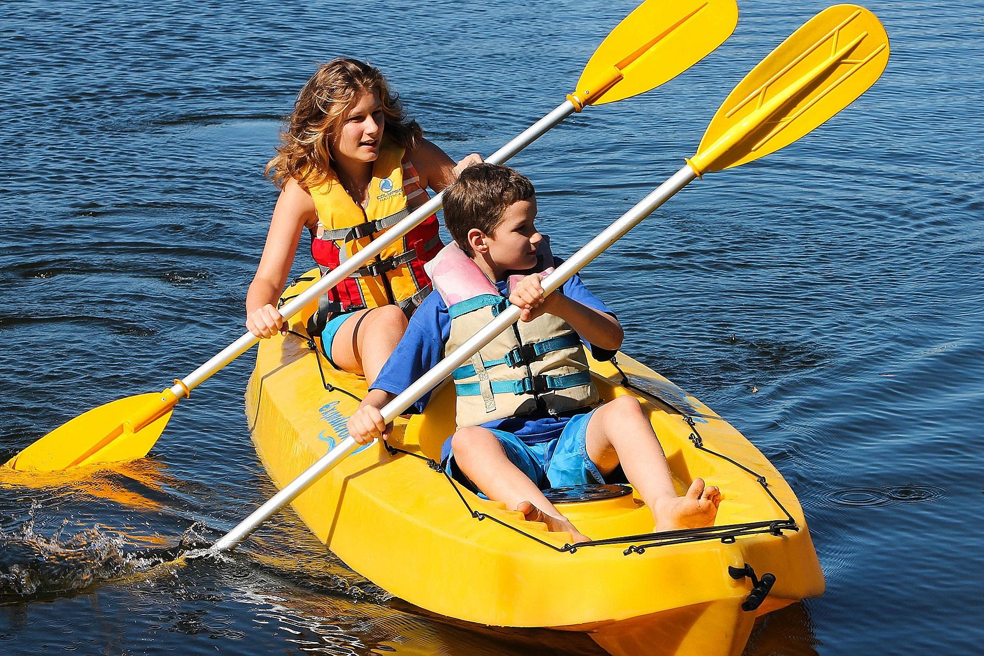 A Guide to the Best Kayak for Kids: 10 Top Picks [Reviewed]